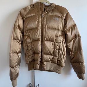 North Face Gold 550 Puff Jacket - Women’s L